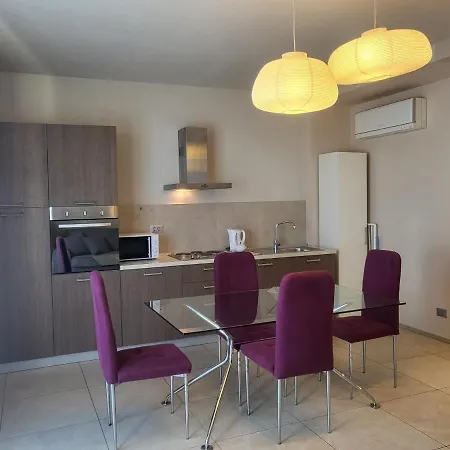 Apartment Area123 *
